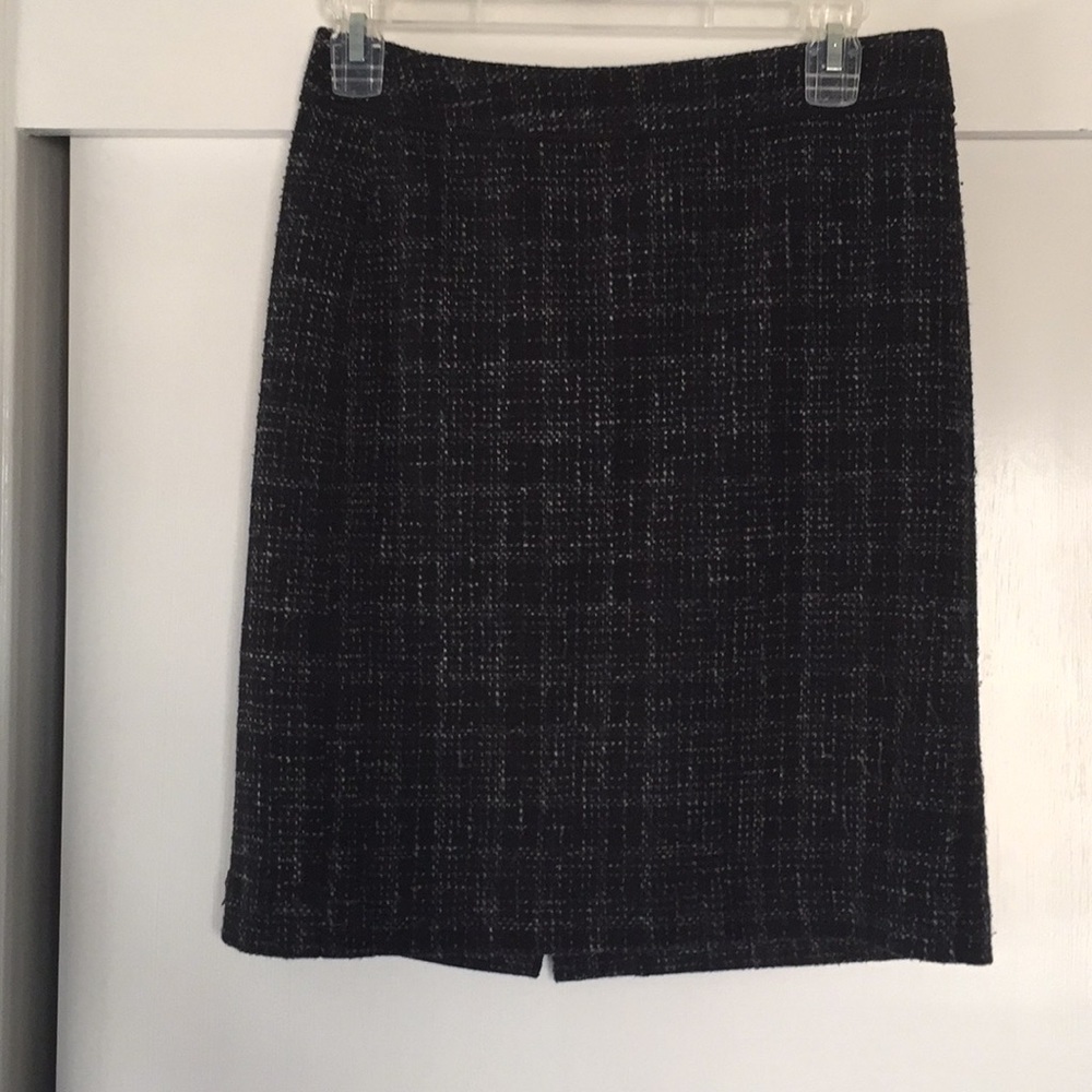 Tweed pencil skirt (black/navy/grey)